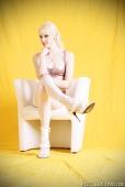 MissMelena &ndash; Bildserie 1 &ndash; Füße und Schuhe in HD bei FeetandShoes.de